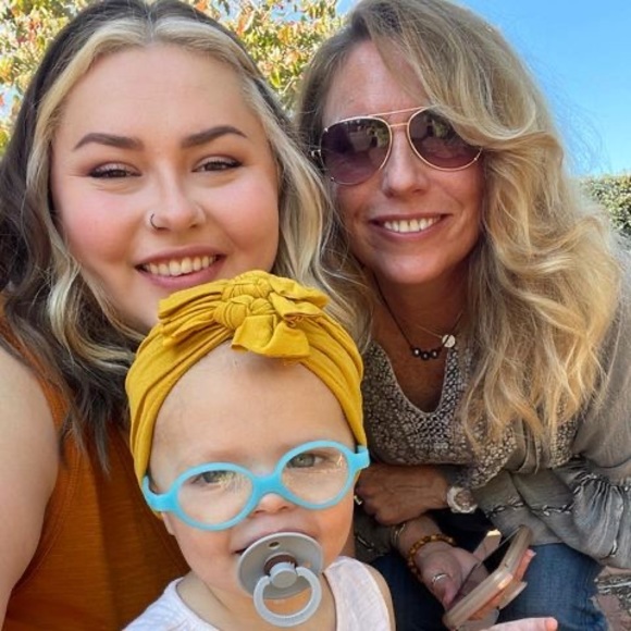 Meet your Posher, Dana - Picture 1 of 1